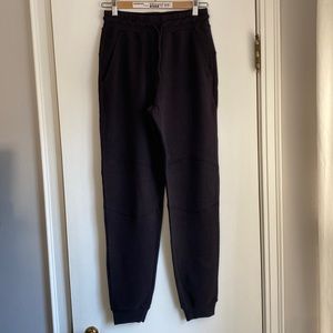 NWOT Alo Black Waffle Knit Joggers, size small